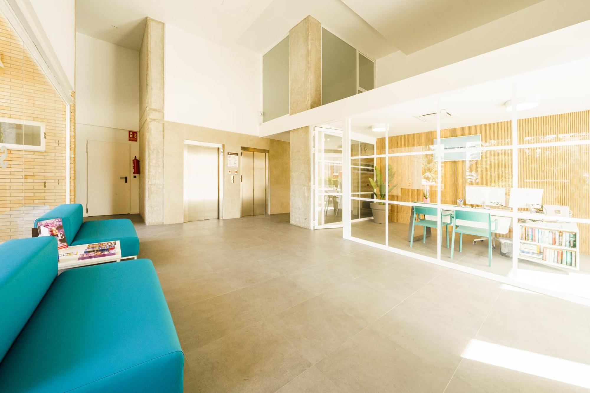 San Diego Apartments By Mc Бенидорм Екстериор снимка